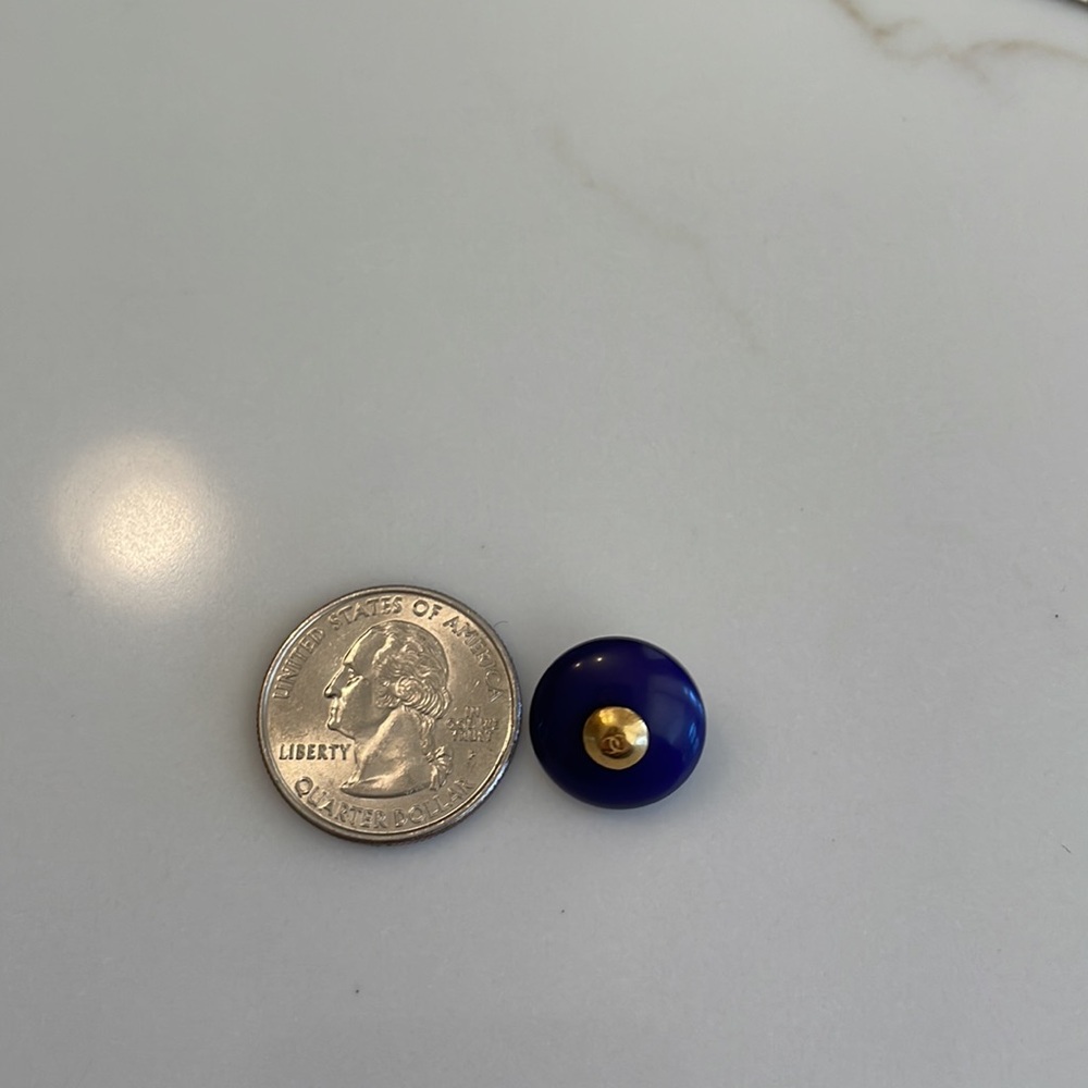 Chanel Indigo Round Gold CC Logo Shank Button - Picture 6 of 7